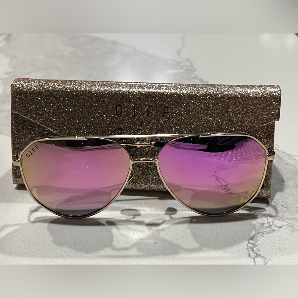 JESSIE JAMES DECKER - DASH + GOLD + PINK MIRROR POLARIZED Gold Sunglasses